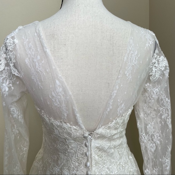 Allure Romance 3057 wedding dress with sleeves and veil size 12 ivory - Picture 10 of 17